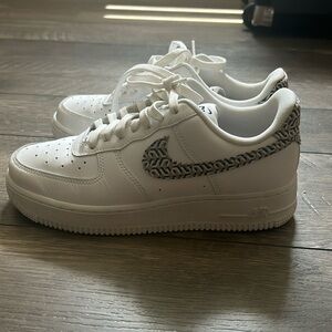DZ2709-100 Nike WMNS Air Force 1 Low United in Victory White